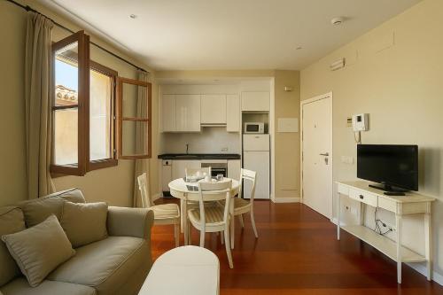 TV a/nebo společenská místnost v ubytování Smartmonki Sinagoga