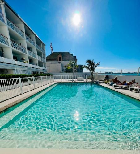 Piscina a Évasion tropicale o a prop