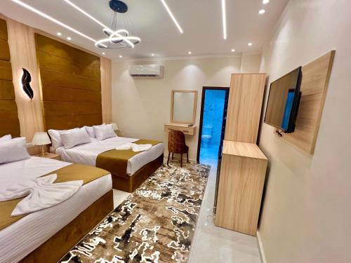 Μια τηλεόραση ή/και κέντρο ψυχαγωγίας στο New Joia Pyramids Hotel