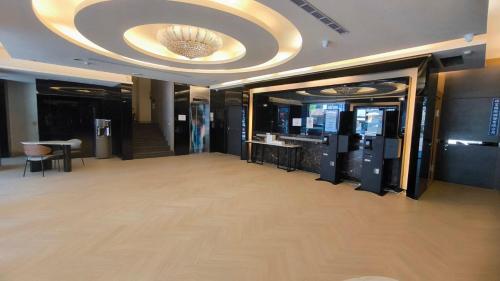 Ο χώρος του λόμπι ή της ρεσεψιόν στο Fooyee Hotel Taichung Yizhong
