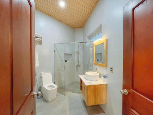 Ένα μπάνιο στο Bay View Beach Resort Mũi Né