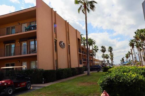 Το κτήριο όπου στεγάζεται  το διαμέρισμα