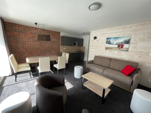Appartement 3 pièces, piscine, 8 pers, vue montagne - Gourette - FR-1-860-3