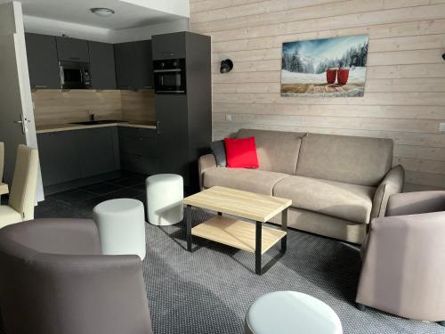 Appartement duplex avec accès piscine, animaux acceptés, 8 pers. à Gourette - FR-1-860-10
