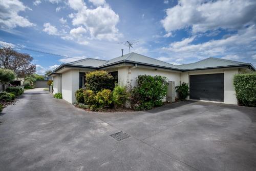 Φωτογραφία από το άλμπουμ του Bright & Spacious Getaway on Powell Street σε Ocean Grove