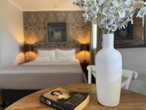 Postel nebo postele na pokoji v ubytování Ballina Travellers Lodge