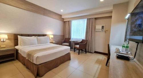 Μια τηλεόραση ή/και κέντρο ψυχαγωγίας στο SMALLVILLE 21 HOTEL