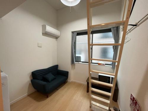 5 min to Shinjuku, 1 min walk to Shinnakano Station, Room 102