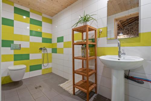 Koupelna v ubytování Gîte de la Ferme des Bourettes