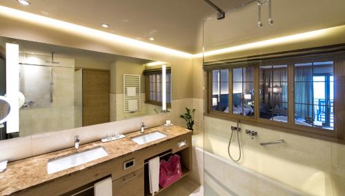 Koupelna v ubytování Hotel Sonnbichl