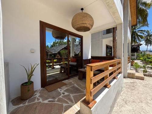 Φωτογραφία από το άλμπουμ του Beach Bohème σε Paje