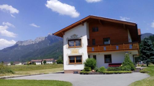 Nespecifikovaný výhled na hory nebo výhled na hory při pohledu z apartmánu