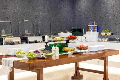 Φαγητό σε αυτό το διαμέρισμα ή κάπου εκεί κοντά