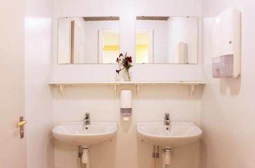 Ett badrum på Drottninggatans Vandrarhem