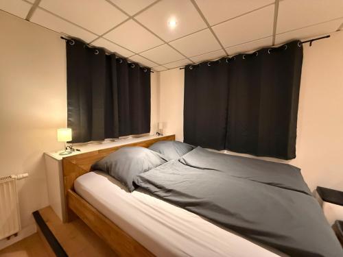 Postel nebo postele na pokoji v ubytování Ferien- und Handwerkerwohnung