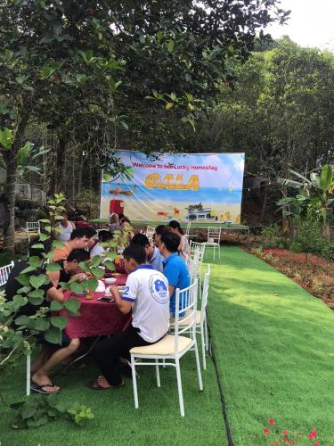 Gæster der bor på Bee lucky homestay
