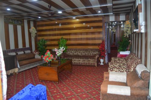 Φωτογραφία από το άλμπουμ του kashmir package group of houseboat in lake στο Σριναγκάρ