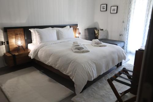 LA Larissa Luxury Apartments Koronis
