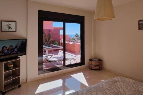 Atico de lujo con hermosas vistas, Salinas, Estepona