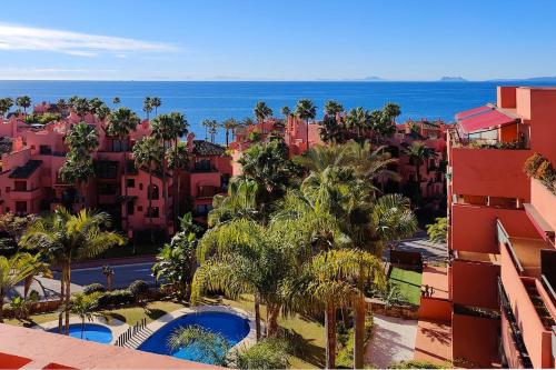 Atico de lujo con hermosas vistas, Salinas, Estepona