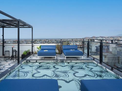 The Pal Living in a Concept