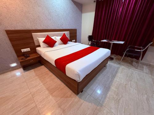 Gallery image of Hotel Arya Residency Rabale in Airoli