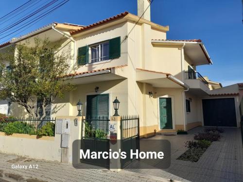 フェルナン・フェーロにあるMarcio's Homeのマルケスの家、テキサス州マルケスの住宅