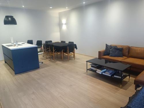 Imagen de la galería de New and bright apartment, en Reikiavik