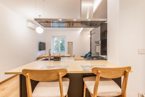 Luxury Apartment Milano Via Montenevoso 4 Pax Wi-Fi