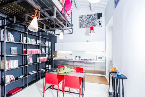 Trastevere Design Loft - My Extra Home