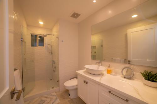 Phòng tắm tại Del Mar 4M 3 bdr Garden View in Los Suenos