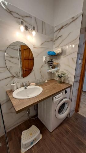 Ένα μπάνιο στο Pihenőház