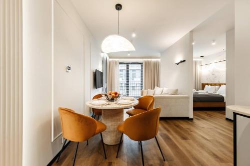 Apartamenty #WIENIAWSKA 11# by AB Apartments