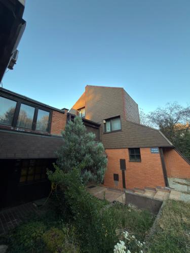 Afbeelding uit fotogalerij van VišnjicaHOUSE - Belgrade in Rospi Ćuprija