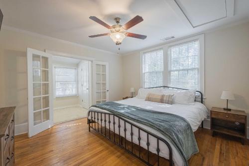 Ένα ή περισσότερα κρεβάτια σε δωμάτιο στο The Complex on Bobbin Mills