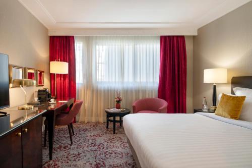 Room Deluxe King Room - 3