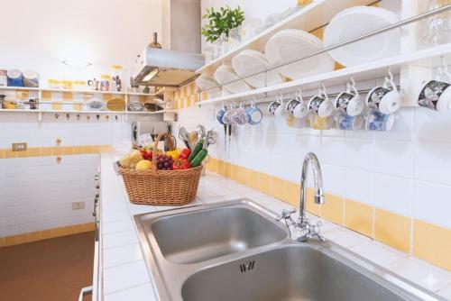 Η κουζίνα ή μικρή κουζίνα στο Villa Ponzio