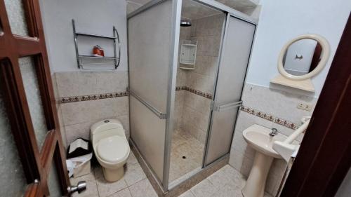 Ένα μπάνιο στο Departamento Familiar