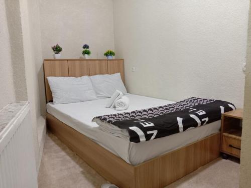 Ένα ή περισσότερα κρεβάτια σε δωμάτιο στο Alo Mutal hostel