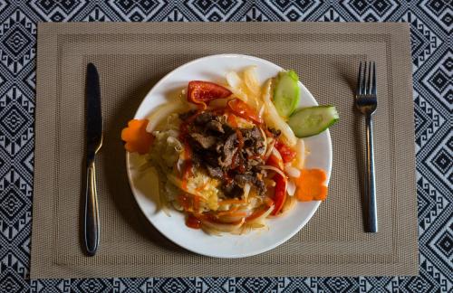 Jídlo v penzionu nebo okolí