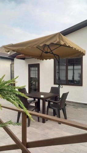 Balkon oz. terasa v nastanitvi Ağ Evlər