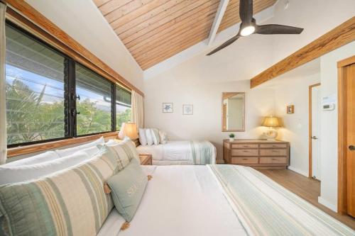 Ένα ή περισσότερα κρεβάτια σε δωμάτιο στο Kahana Village 17 · KHV 17 Spacious 2BD Condo w Oceanviews and S