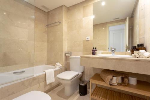 Bright Garden Puerto Banús by Rent Me
