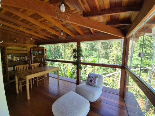 Χώρος καθιστικού στο Conforto Maresias