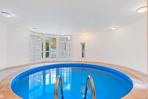 Πισίνα στο ή κοντά στο Black Dragon Haven