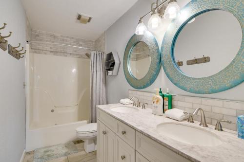 Ένα μπάνιο στο 3 Mi to Dtwn! Holiday Hills Golf Retreat