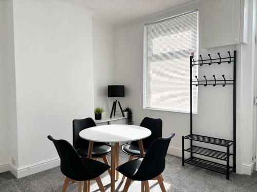 Φωτογραφία από το άλμπουμ του Wordsworth House by Sapphire Properties -Near to BAE Systems σε Barrow in Furness