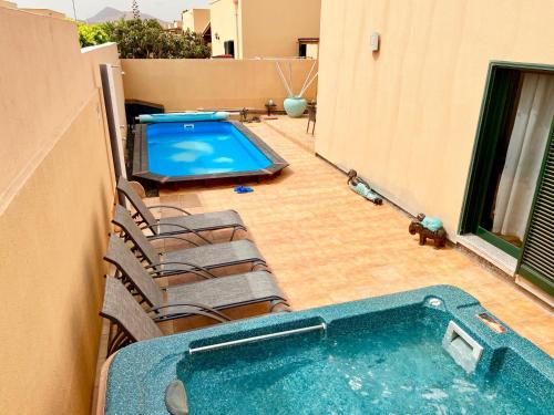 Villa- Sleep6- Private Pool and hot tub
