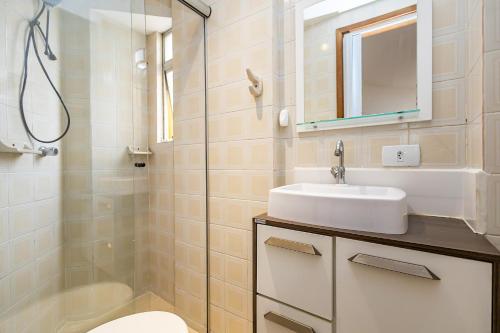 Et badeværelse på Apartamento inteiro de 1 quarto no Edifício Royal Light