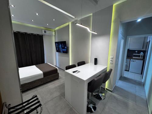 Athens Stay 35